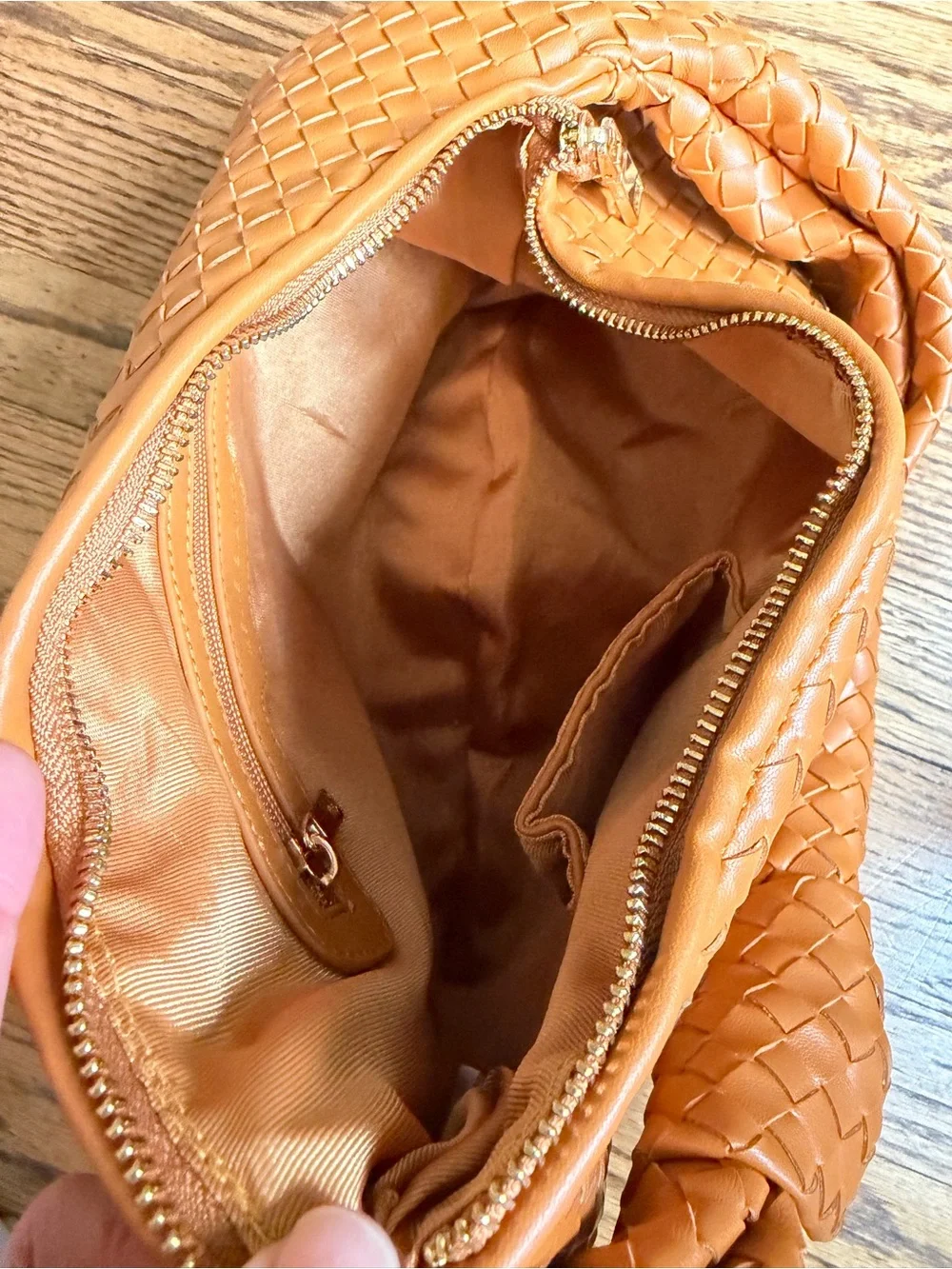 Melie Bianco Hobo Bag Vegan Leather Woven Purse Zipper - Caramel Tan